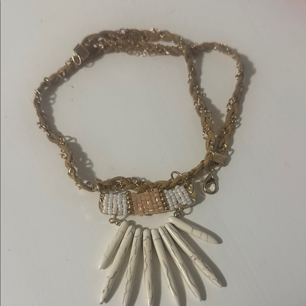 Elegant Gold and Cream Necklace - Picture 2 of 5